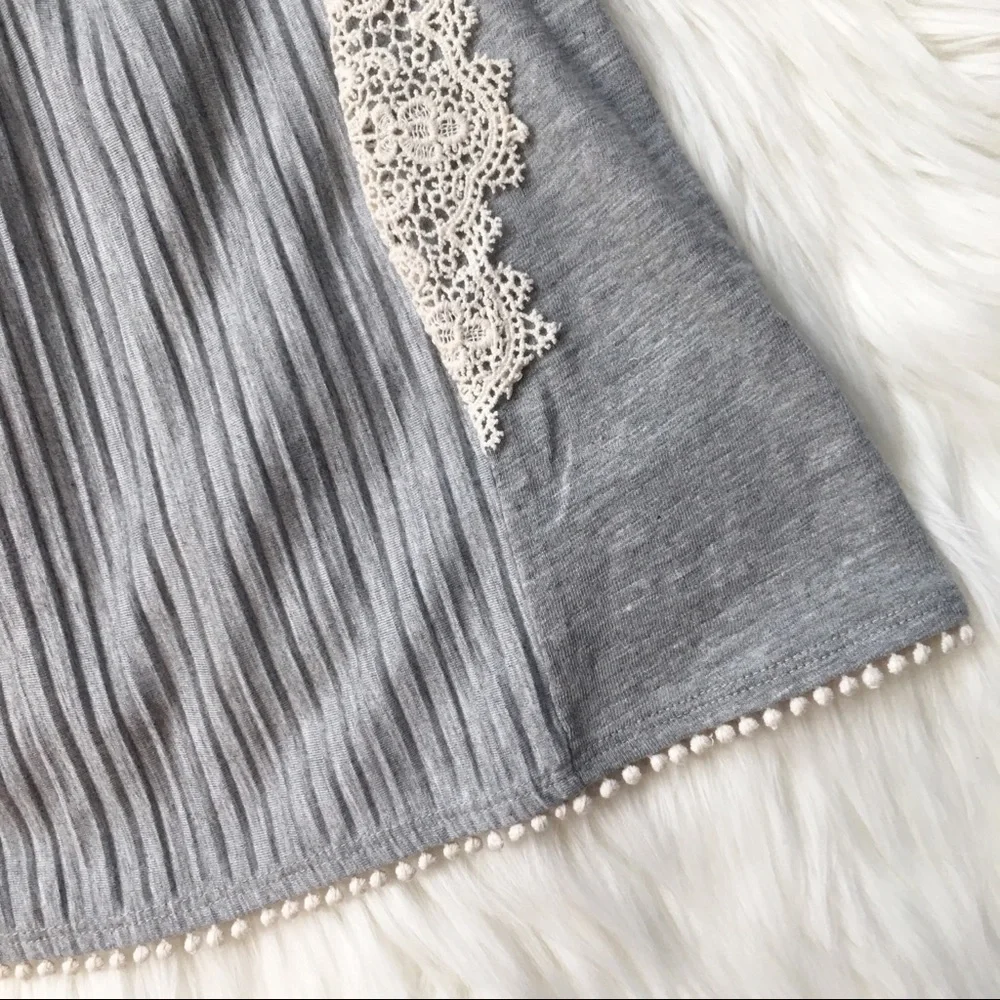 NWT Gap Kids Embroidered Top XS 4-5
